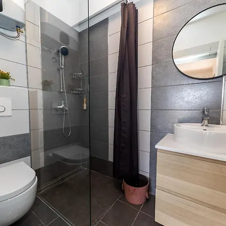 Hanka - Great Location & Parking Spot Crikvenica
