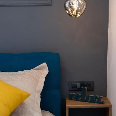 Hanka - Great Location & Parking Spot Apartman