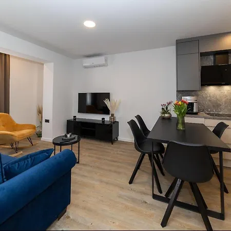 Hanka - Great Location & Parking Spot Apartman
